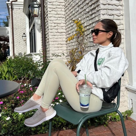 Sporty & Rich | Tops | New Sporty Rich Beverly Hills Quarter